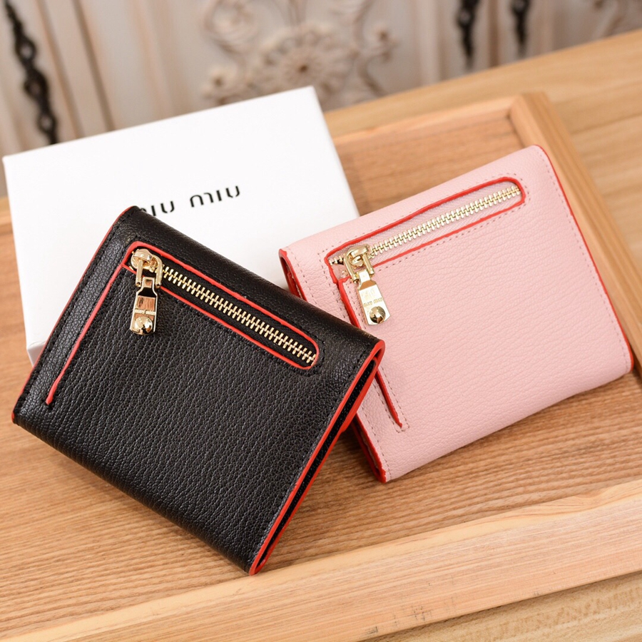 miumiu高級財布 優れ皮質 精巧設計 2色選べ オシャレミニ短財布